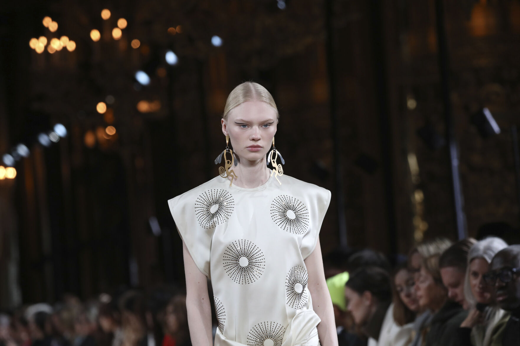 Paris Fashion F/W 2020/21 McCartney